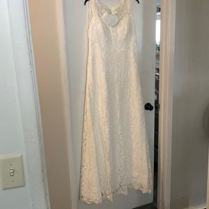 Wedding dress non designer